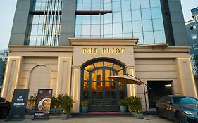 The Eliot Hotel & Banquet